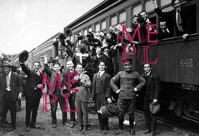 : New Yorkers board a train on their way to Camp : New Yorkers board a train on their way to Camp