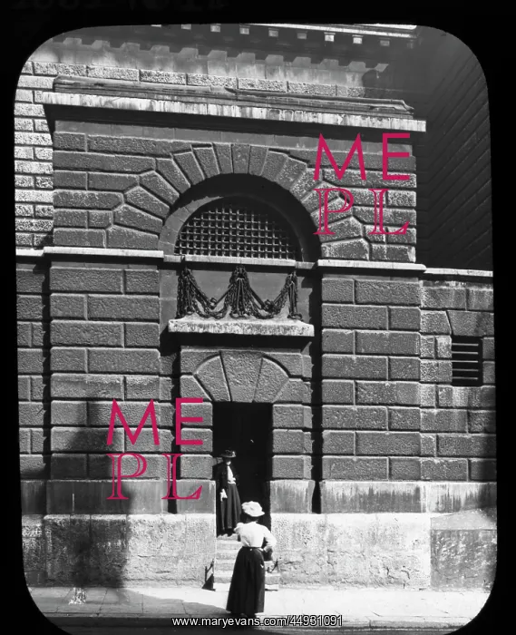 : Newgate Prison (entrance) : Newgate Prison (entrance)