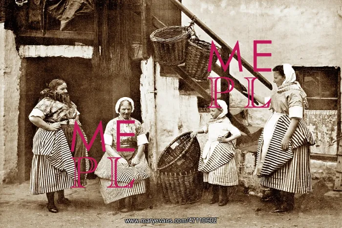  : Newhaven Fish Wives early 1900s