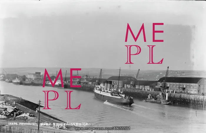 : Newhaven Harbor in the Past : Newhaven Harbor in the Past