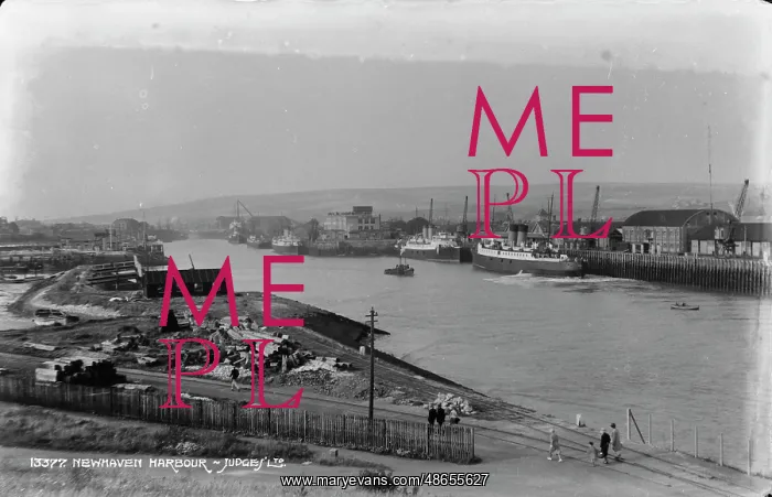 : Newhaven Harbour : Newhaven Harbour