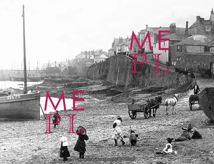  : Newlyn beach