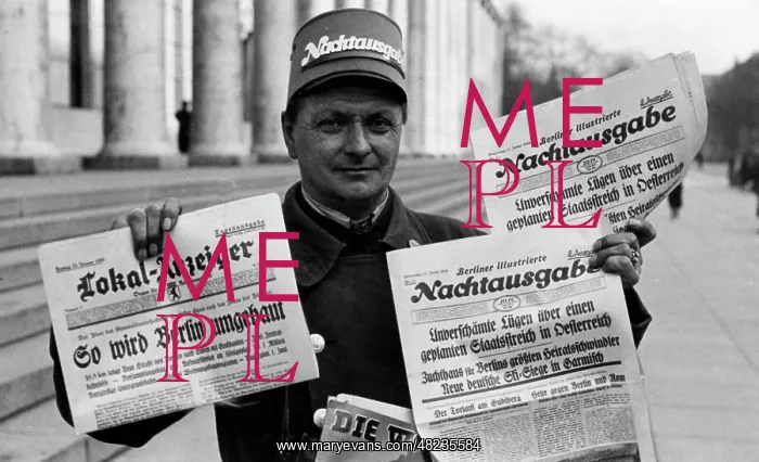 : Newspaper vendor in Munich, 1938 : Newspaper vendor in Munich, 1938