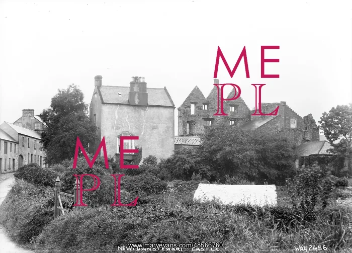 : Newtownstewart Castle : Newtownstewart Castle