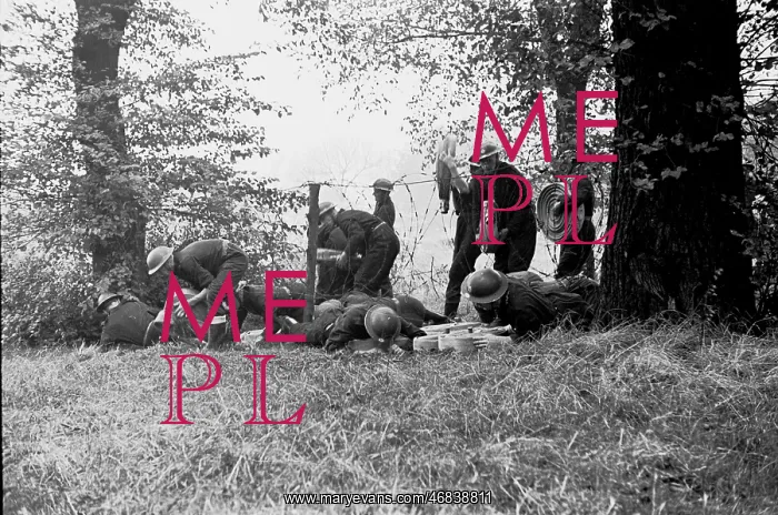 : NFS (London Region) assault course training exercises, WW2 : NFS (London Region) assault course training exercises, WW2