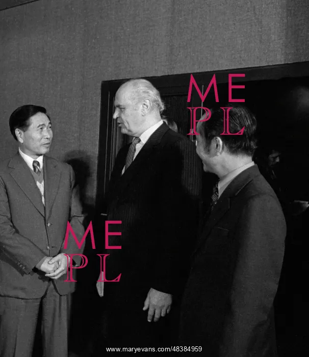: Nguyen Ko That visits USSR : Nguyen Ko That visits USSR