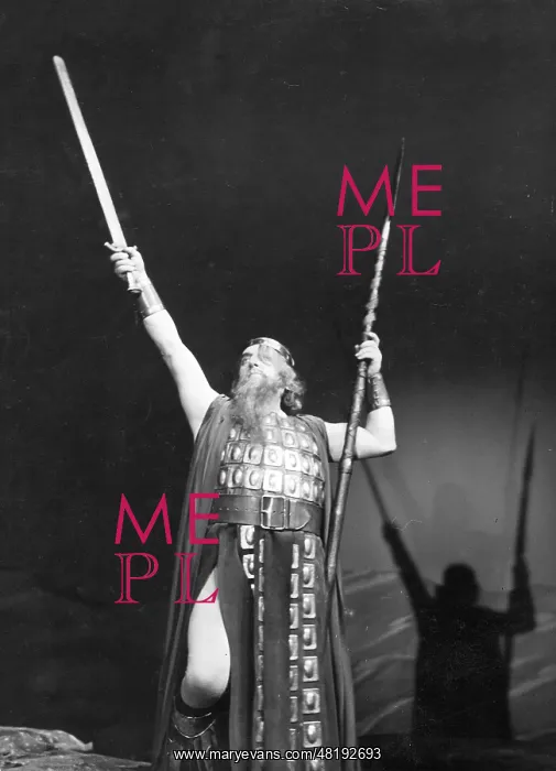 : Nibelungen scene by Richard Wagner : Nibelungen scene by Richard Wagner