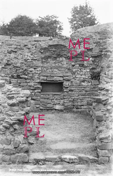 : The Niche, Caerleon Amphitheatre : The Niche, Caerleon Amphitheatre