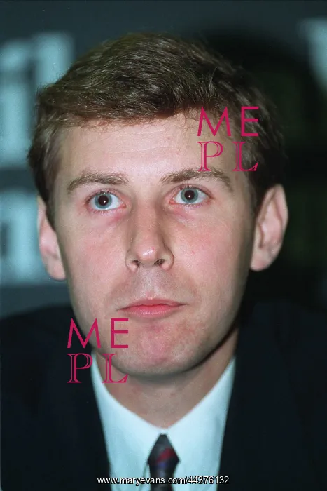  : Nicol Stephen MP