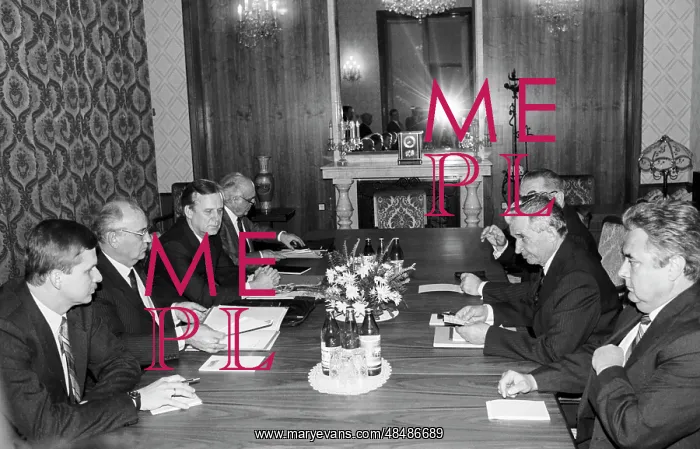: Nicolae Ceausescu's visit to the USSR : Nicolae Ceausescu's visit to the USSR