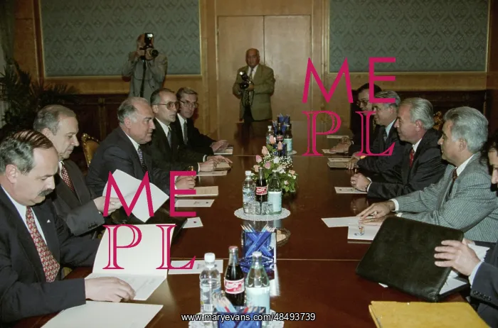 : Nicolae Vacaroiu Visits USSR : Nicolae Vacaroiu Visits USSR