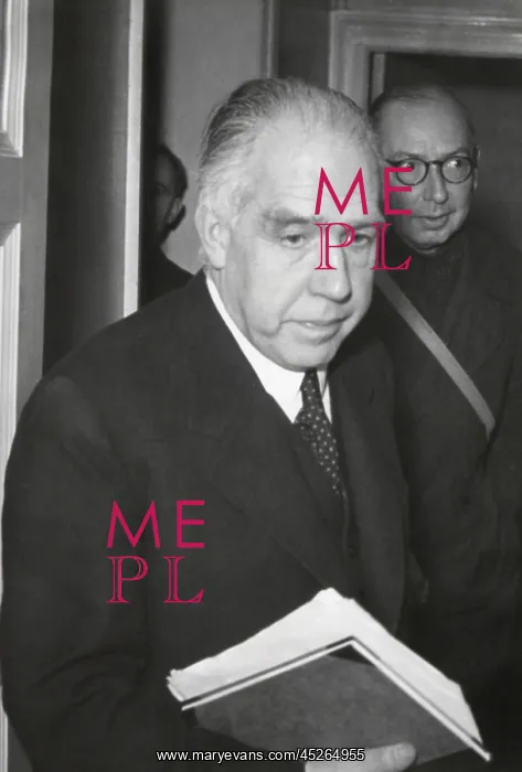 : Niels Bohr, Danish nuclear physicist who escaped : Niels Bohr, Danish nuclear physicist who escaped