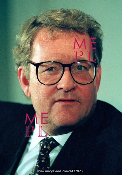  : Niels Helveg Petersen