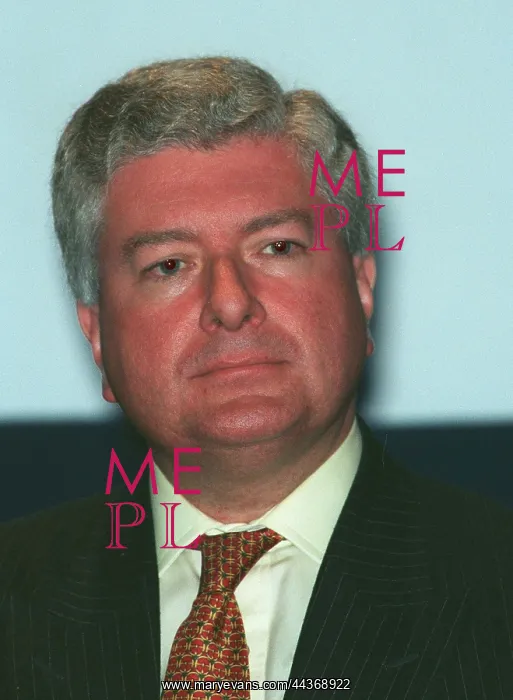  : Nigel Waterson MP