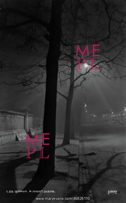 : A Night Scene in London : A Night Scene in London