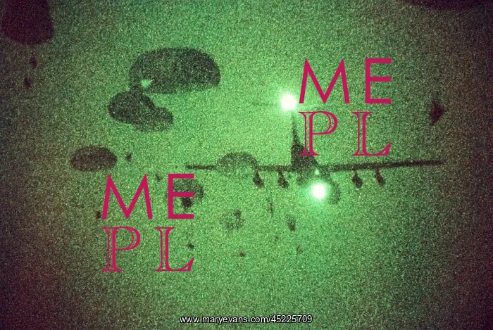 : Night vision image of Paratroopers of the ? : Night vision image of Paratroopers of the ?