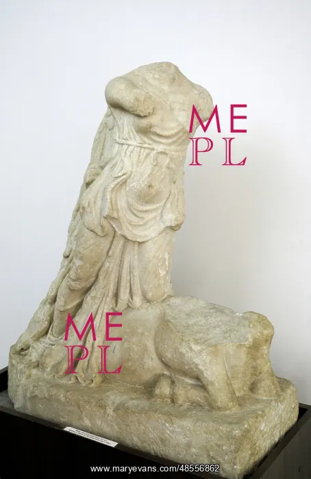 : Nike, goddess of victory, killing a bull. 2nd century AD. Uk : Nike, goddess of victory, killing a bull. 2nd century AD. Uk