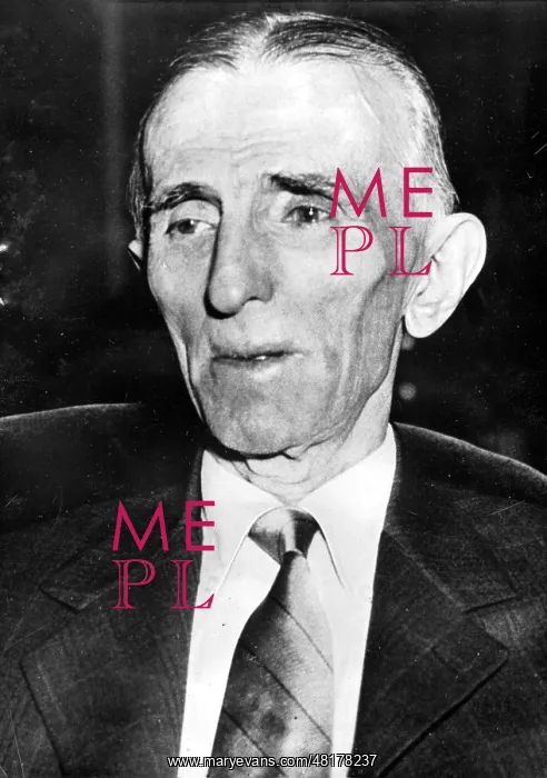 : Nikola Tesla : Nikola Tesla
