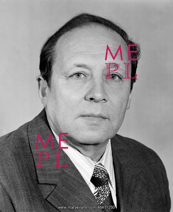 : Nikolai Emanuel, 1975 : Nikolai Emanuel, 1975