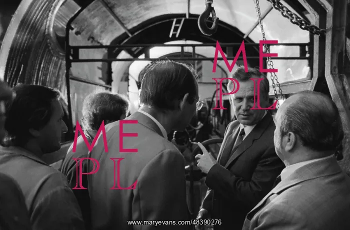 : Nikolai Ryzhkov visits Czechoslovakia : Nikolai Ryzhkov visits Czechoslovakia