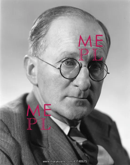 : Nikolaus Pevsner : Nikolaus Pevsner
