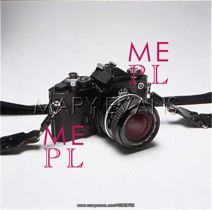  : NIKON SLR 35MM CAMERA