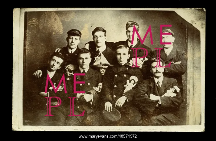 : No. 2 Pilot Boat crew, Point Lynas, Anglesey : No. 2 Pilot Boat crew, Point Lynas, Anglesey