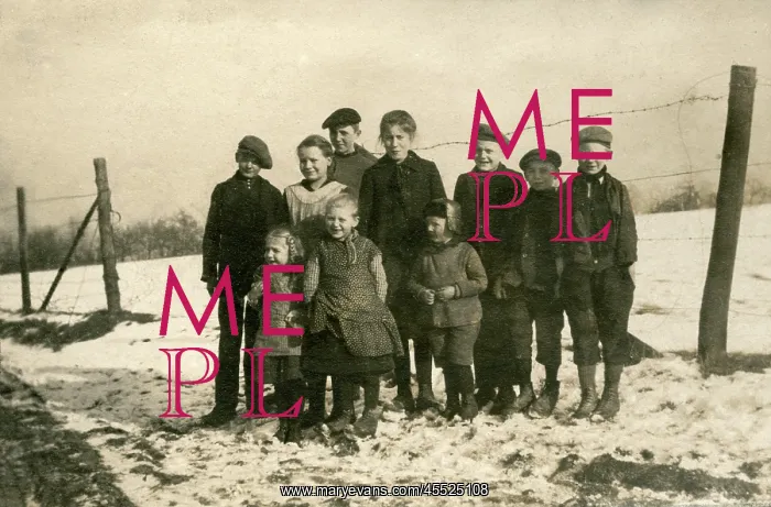 : Nobodys children in the neutral zone, Germany : Nobodys children in the neutral zone, Germany