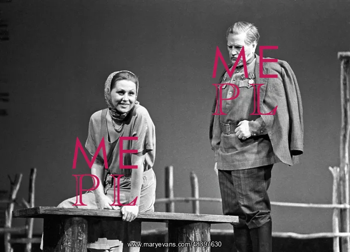 : Non-weeping willow performance in Maly Theatre, 1980 : Non-weeping willow performance in Maly Theatre, 1980