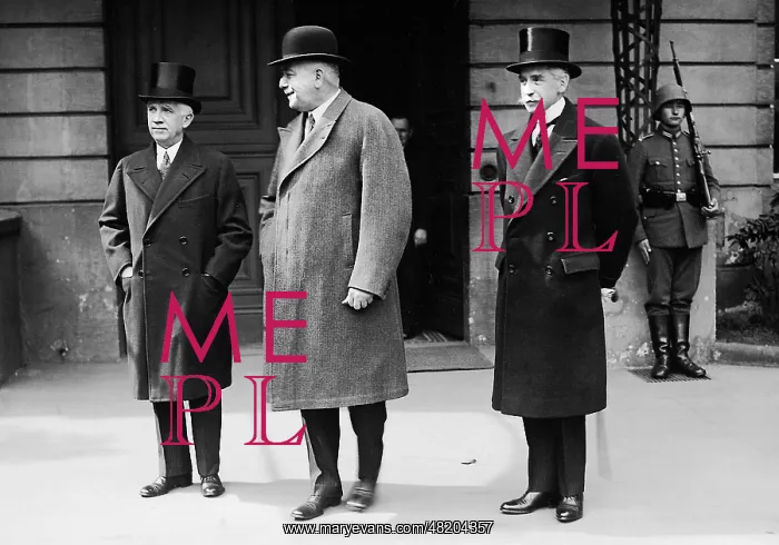 : Norman Davis and Konstantin von Neurath, 1933 : Norman Davis and Konstantin von Neurath, 1933