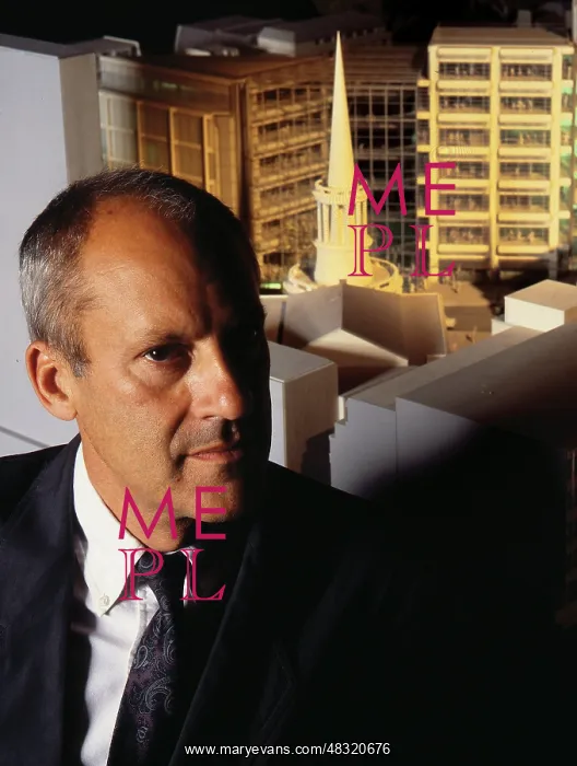 : Norman Foster - Architect