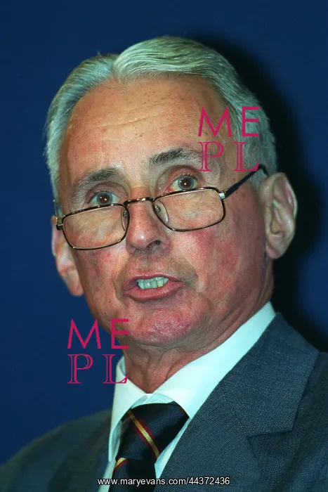  : Norman Sussman