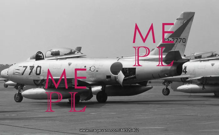 : North American F-86 Sabre : North American F-86 Sabre