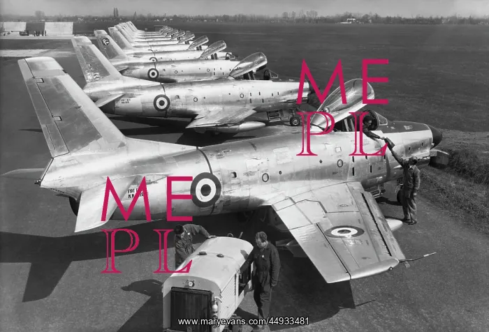 : North American F-86 Sabre : North American F-86 Sabre