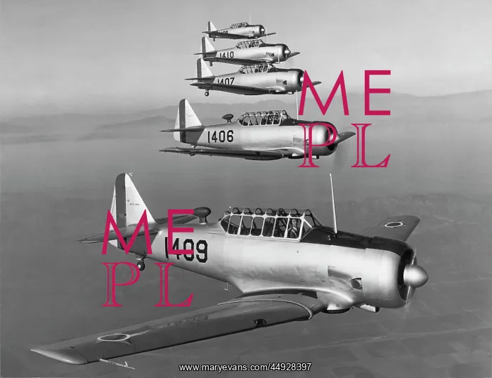 : North American T-6 Harvard : North American T-6 Harvard