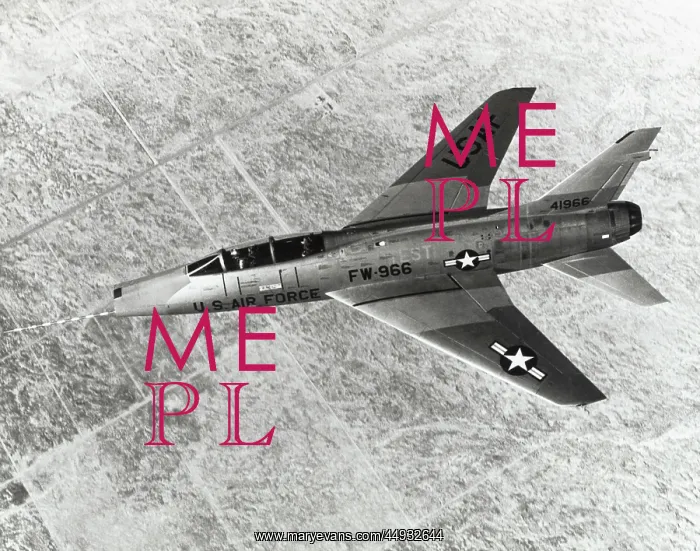 : North American TF-100C Super Sabre : North American TF-100C Super Sabre