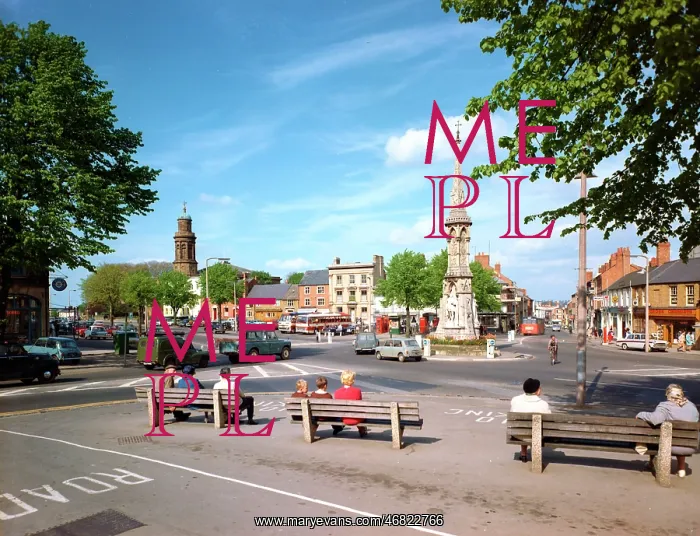 : North Bar and Cross, Banbury : North Bar and Cross, Banbury