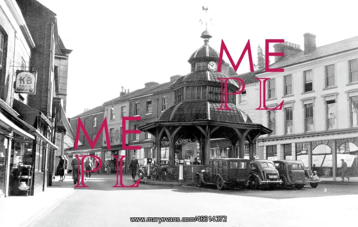  : North Walsham, The Old Clock Tower c1955