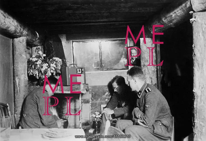 : Norwegian soldiers of the Waffen-SS in a bunker at the Easte : Norwegian soldiers of the Waffen-SS in a bunker at the Easte
