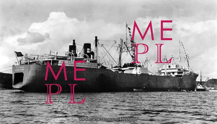 : The Norwegian whaling ship Kosmos, 1940 : The Norwegian whaling ship Kosmos, 1940