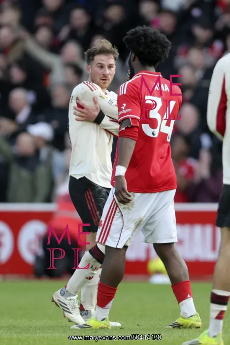 : Nottingham Forest v Liverpool - Premier League : Nottingham Forest v Liverpool - Premier League