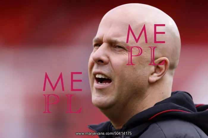 : Nottingham Forest v Liverpool - Premier League : Nottingham Forest v Liverpool - Premier League