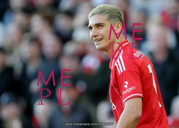 : Nottingham Forest v Liverpool - Premier League : Nottingham Forest v Liverpool - Premier League