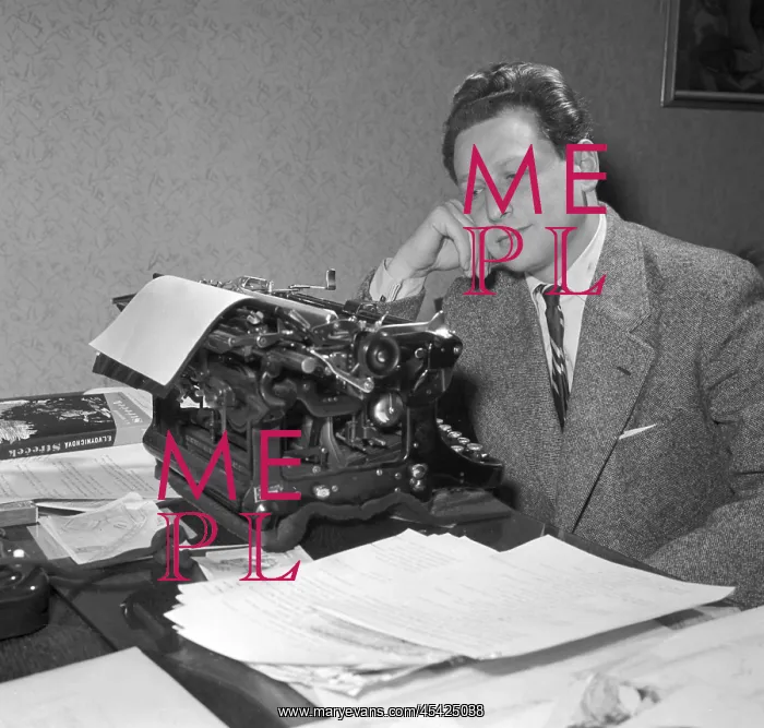 : Novelist Arnost Lusting : Novelist Arnost Lusting