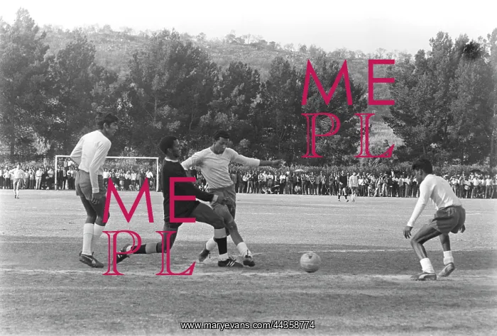 : November 1969 - Kaizer XI versus Invitation. ( Kaizer : November 1969 - Kaizer XI versus Invitation. ( Kaizer