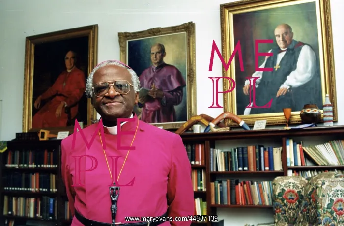 : November 26, 2000. Bishop Desmond Tutu at his : November 26, 2000. Bishop Desmond Tutu at his