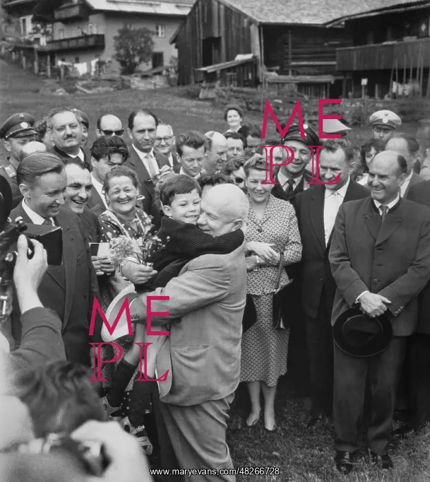 : N.S. Khrushchev visiting Austria : N.S. Khrushchev visiting Austria