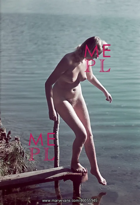  : Nude Woman at a Lake