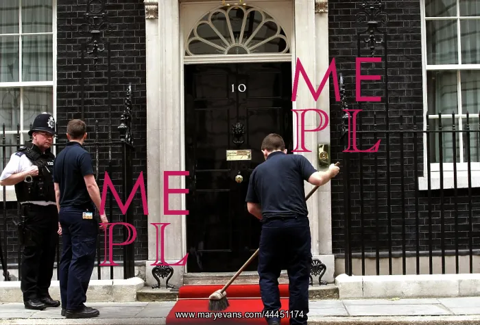 : Number 10 Workers Roll Out The Red Carpet : Number 10 Workers Roll Out The Red Carpet