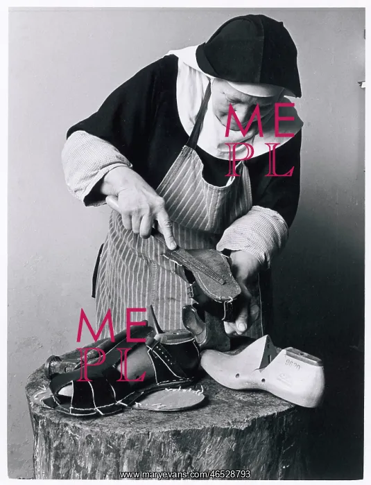 : Nun making sandals, St Cecilia's Abbey : Nun making sandals, St Cecilia's Abbey